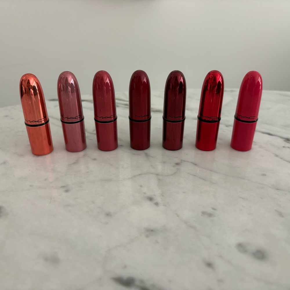 MAC Shiny Pretty Things Mini Lipstick Set Holiday 2018 | 7 Minis